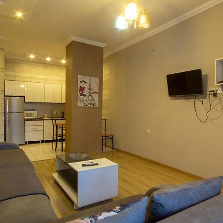Home Apartments 第比利斯 外观 照片