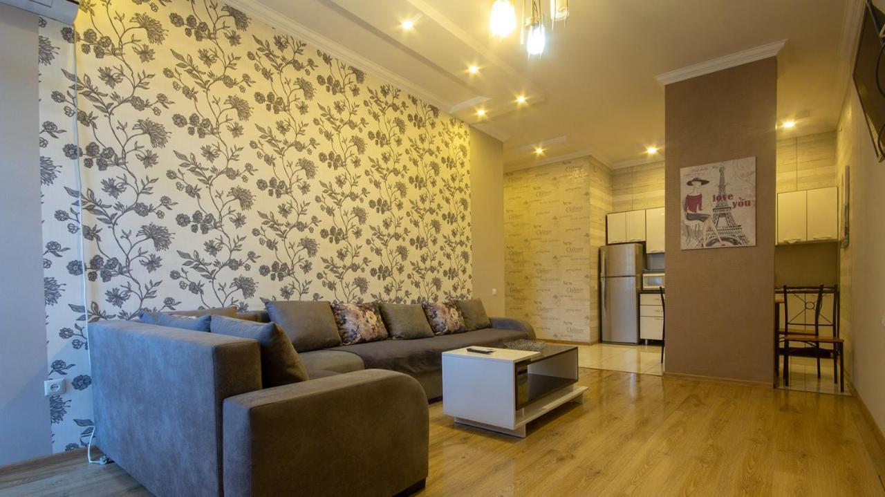 Home Apartments 第比利斯 外观 照片