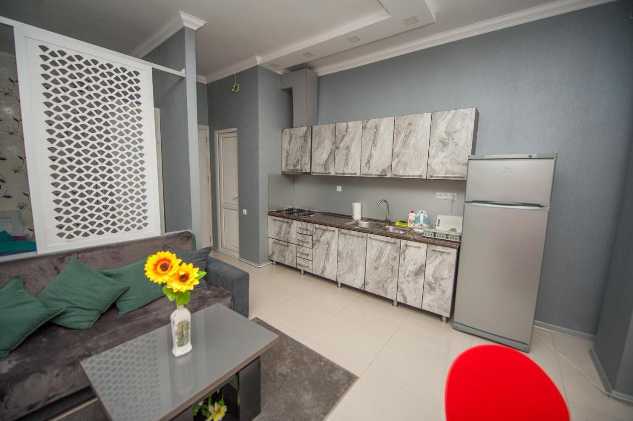 Home Apartments 第比利斯 外观 照片